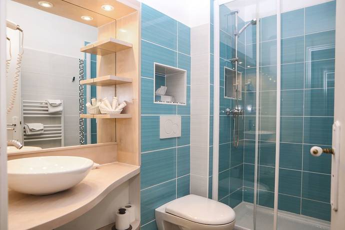 Imagen de la habitación del Hotel Hôtel Laminak, The Originals Relais (Relais du Silence). Foto 7