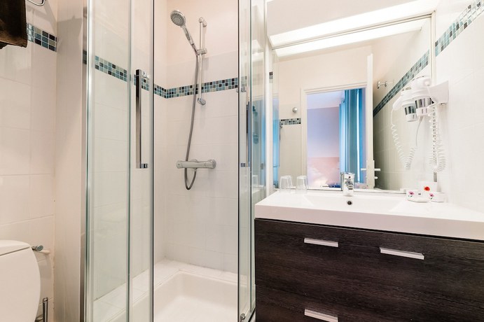 Imagen de la habitación del Hotel Hôtel Laminak, The Originals Relais (Relais du Silence). Foto 12