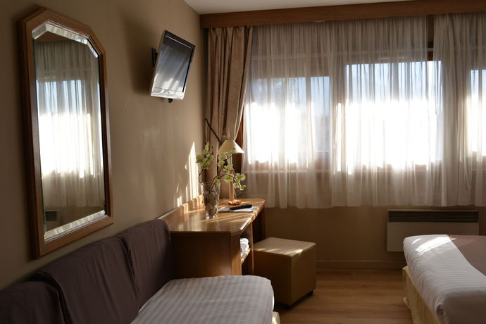 Imagen de la habitación del Hotel H&ocirc;tel Le Bargy. Foto 5