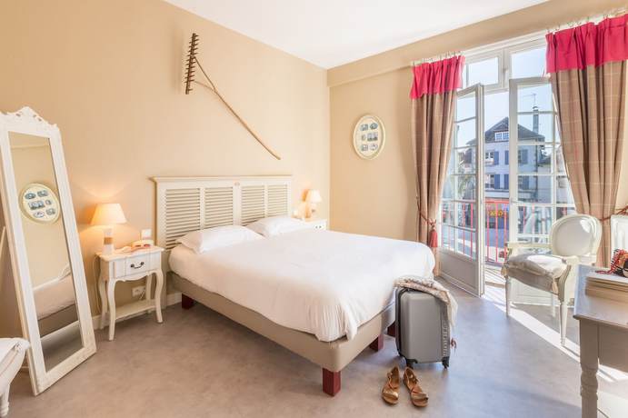 Imagen de la habitación del Hotel H&ocirc;tel Le Beaulieu, BEAULIEU-SUR-DORDOGNE. Foto 10