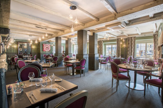 Imagen del bar/restaurante del Hotel H&ocirc;tel Le Beaulieu, BEAULIEU-SUR-DORDOGNE. Foto 3