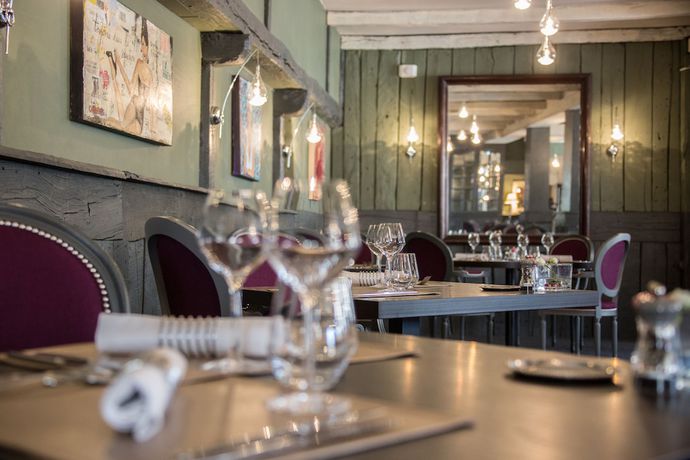 Imagen del bar/restaurante del Hotel H&ocirc;tel Le Beaulieu, BEAULIEU-SUR-DORDOGNE. Foto 5