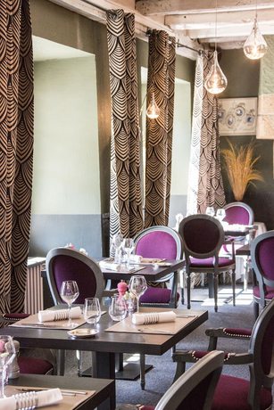 Imagen del bar/restaurante del Hotel H&ocirc;tel Le Beaulieu, BEAULIEU-SUR-DORDOGNE. Foto 8