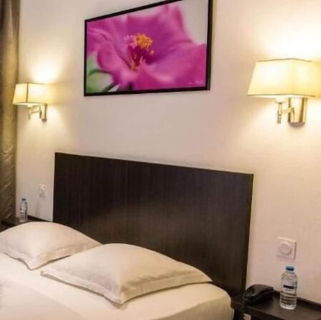 Imagen de la habitación del Hotel H&ocirc;tel Le Bellevue, L'Enclos. Foto 4