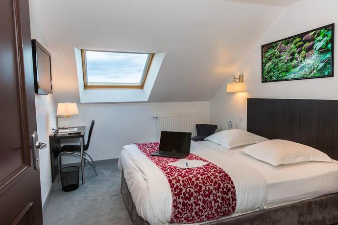 Imagen de la habitación del Hotel H&ocirc;tel Le Bellevue, L'Enclos. Foto 12