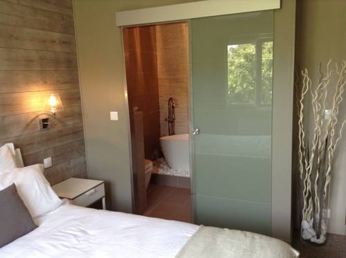 Imagen de la habitación del Hotel Hôtel Le Bel'm. Foto 16