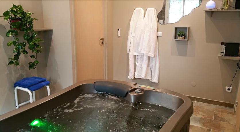 Imagen de la piscina del Hotel Hôtel Le Belvédère. Foto 19