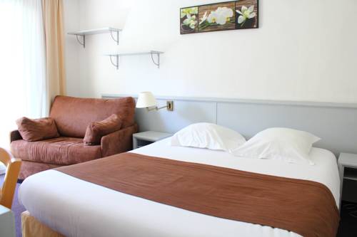 Imagen de la habitación del Hotel H&ocirc;tel Le Blainon. Foto 8