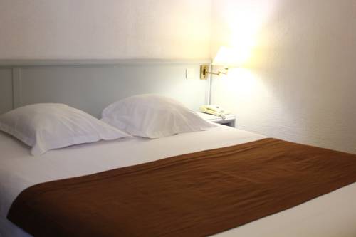 Imagen de la habitación del Hotel H&ocirc;tel Le Blainon. Foto 11