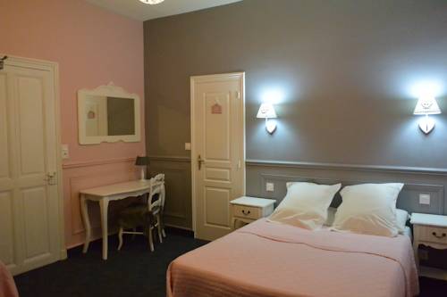 Imagen de la habitación del Hotel H&ocirc;tel Le Canter. Foto 9