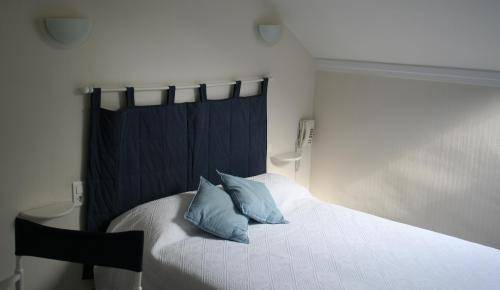 Imagen de la habitación del Hotel H&ocirc;tel Le Canter. Foto 15