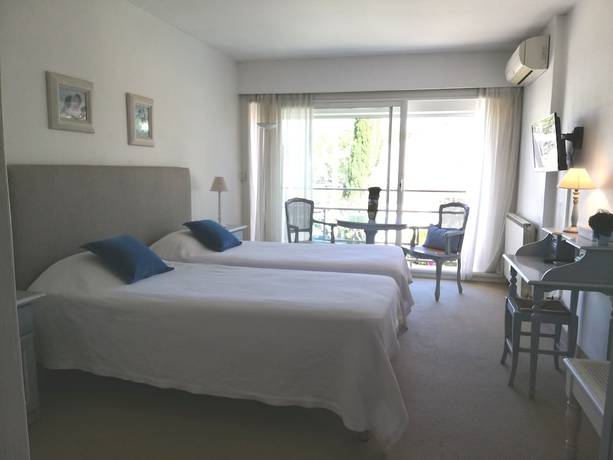 Imagen de la habitación del Hotel H&ocirc;tel Le Castellan. Foto 9