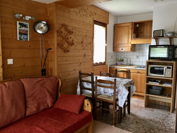 Imagen de la habitación del Hotel H&ocirc;tel Le Catinat Fleuri. Foto 8
