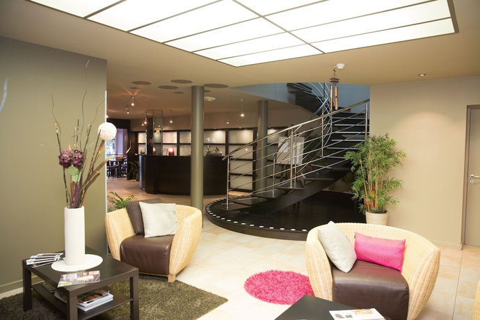 Imagen de los interiores del Hotel H&ocirc;tel Le Ce&iuml;tya. Foto 19