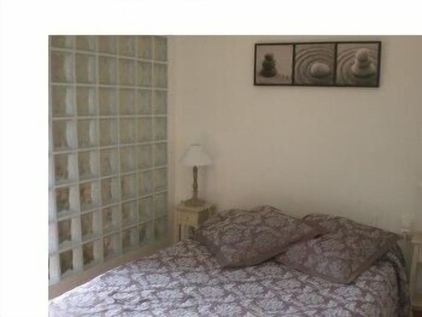 Imagen de la habitación del Hotel H&ocirc;tel Le Centre. Foto 8