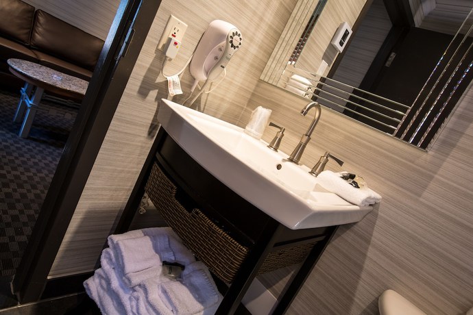 Imagen de la habitación del Hotel H&ocirc;tel Le Chablis. Foto 3