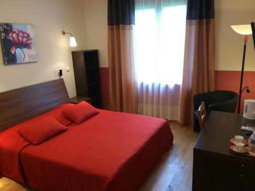 Imagen de la habitación del Hotel H&ocirc;tel Le Chantoiseau. Foto 6