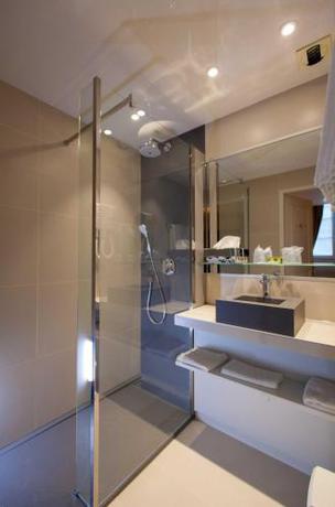 Imagen de la habitación del Hotel H&ocirc;tel Le Cheval Blanc, Langres. Foto 8