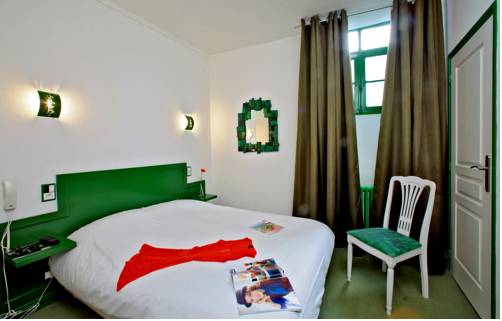 Imagen de la habitación del Hotel H&ocirc;tel Le Coin Des Halles. Foto 11
