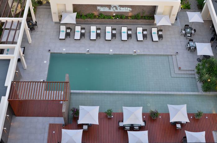 Imagen de la piscina del Hotel Hôtel Le Cristal. Foto 18