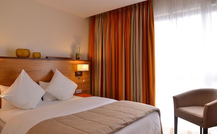 Imagen de la habitación del Hotel Hôtel Le Cristal. Foto 13