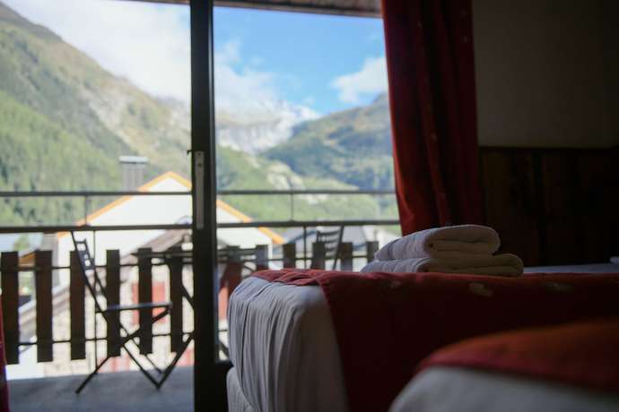 Imagen de la habitación del Hotel H&ocirc;tel Le Dahu. Foto 2