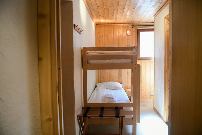 Imagen de la habitación del Hotel H&ocirc;tel Le Dahu. Foto 18