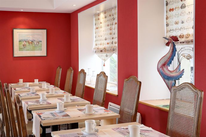 Imagen del bar/restaurante del Hotel Hôtel Le Dauphin. Foto 9