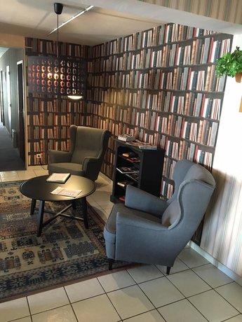 Imagen de los interiores del Hotel H&ocirc;tel Le Dauphin, Saint-Benoit-sur-Loire. Foto 17