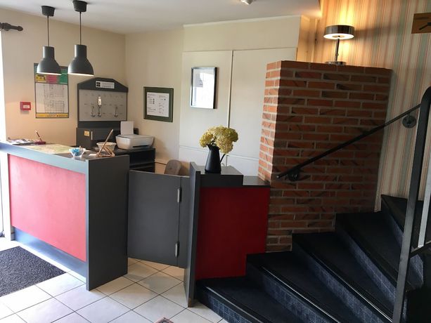 Imagen de los interiores del Hotel H&ocirc;tel Le Dauphin, Saint-Benoit-sur-Loire. Foto 19