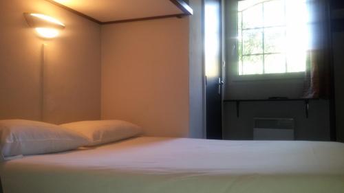 Imagen de la habitación del Hotel H&ocirc;tel Le Floreal. Foto 8