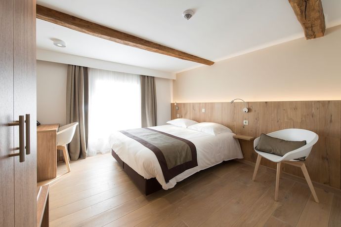 Imagen de la habitación del Hotel H&ocirc;tel Le Fournil. Foto 2