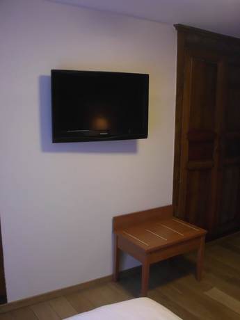 Imagen de la habitación del Hotel H&ocirc;tel Le Fournil. Foto 3