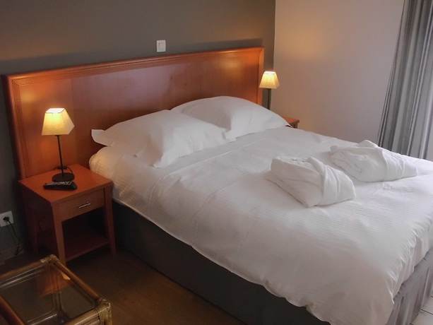 Imagen de la habitación del Hotel H&ocirc;tel Le Fournil. Foto 8