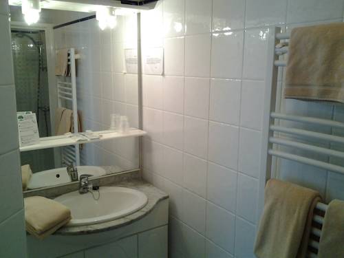 Imagen de la habitación del Hotel H&ocirc;tel Le Fran&ccedil;ais, Isla de R&eacute;. Foto 8