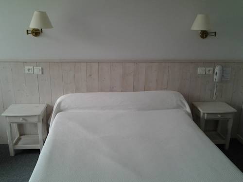 Imagen de la habitación del Hotel H&ocirc;tel Le Fran&ccedil;ais, Isla de R&eacute;. Foto 12