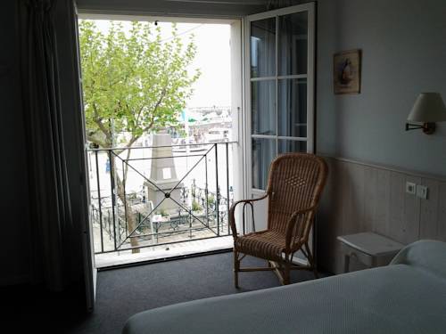 Imagen de la habitación del Hotel H&ocirc;tel Le Fran&ccedil;ais, Isla de R&eacute;. Foto 13