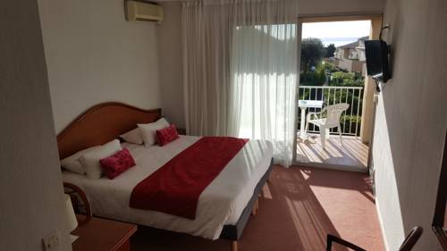 Imagen de la habitación del Hotel H&ocirc;tel Le Galoubet. Foto 2