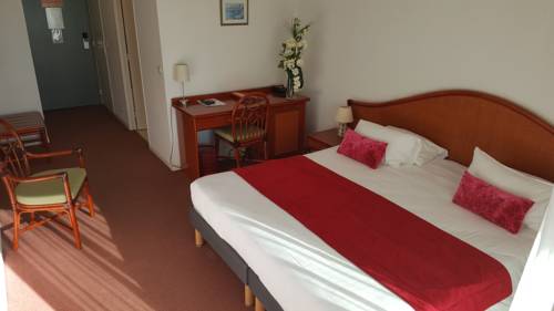 Imagen de la habitación del Hotel H&ocirc;tel Le Galoubet. Foto 16