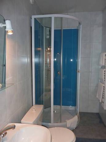 Imagen de la habitación del Hotel H&ocirc;tel Le Grand-bec. Foto 9