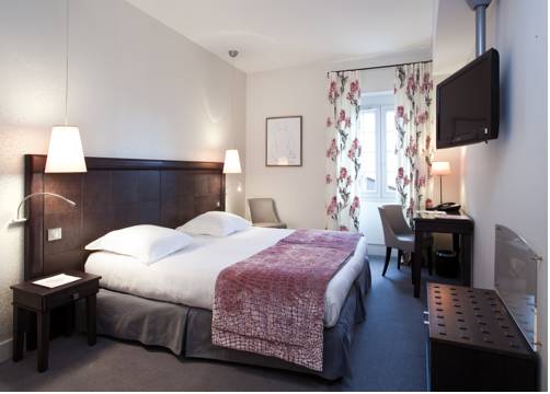 Imagen de la habitación del Hotel H&ocirc;tel Le Griffon D'or. Foto 2