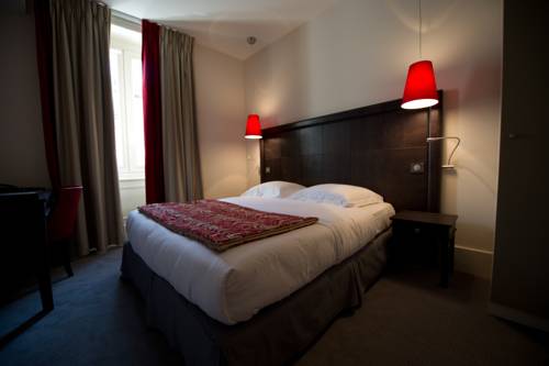 Imagen de la habitación del Hotel H&ocirc;tel Le Griffon D'or. Foto 11