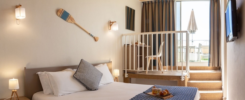 Imagen de la habitación del Hotel H&ocirc;tel Le Kallist&eacute;. Foto 9