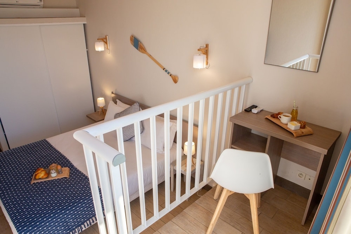 Imagen de la habitación del Hotel H&ocirc;tel Le Kallist&eacute;. Foto 14