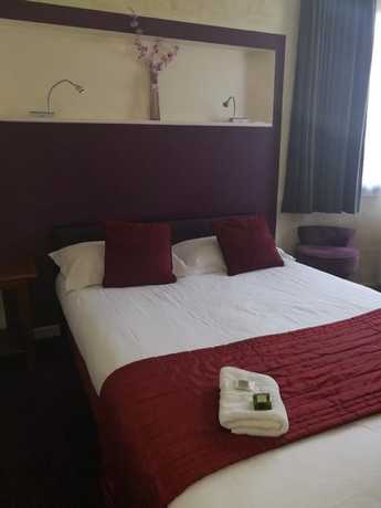 Imagen de la habitación del Hotel H&ocirc;tel Le Lac, Embrun. Foto 6
