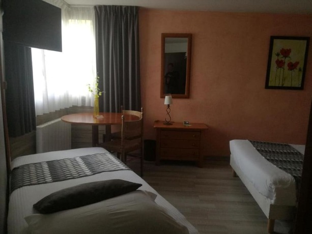 Imagen de la habitación del Hotel H&ocirc;tel Le Lac, Embrun. Foto 7