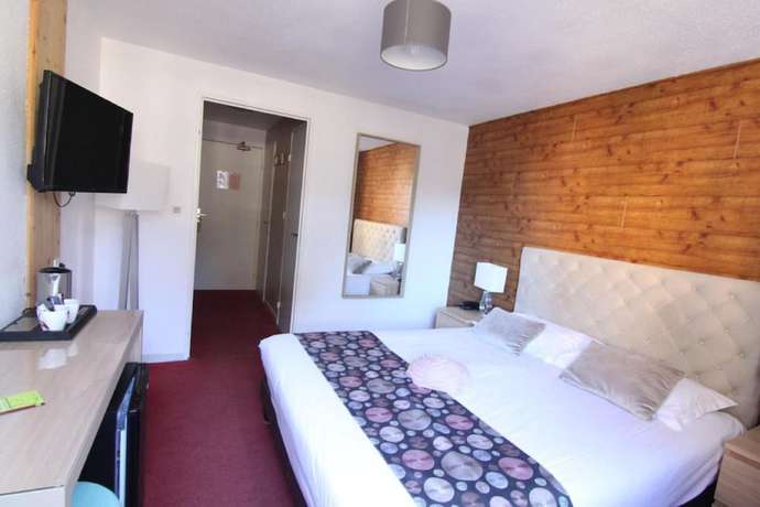 Imagen de la habitación del Hotel H&ocirc;tel Le Lac, Embrun. Foto 17