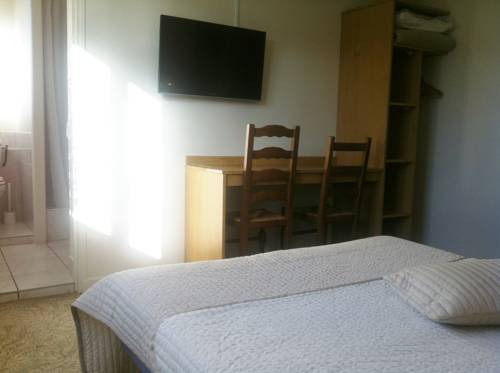 Imagen de la habitación del Hotel H&ocirc;tel Le Longchamp. Foto 6