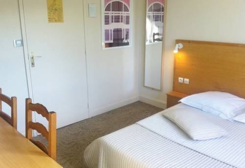 Imagen de la habitación del Hotel H&ocirc;tel Le Longchamp. Foto 7