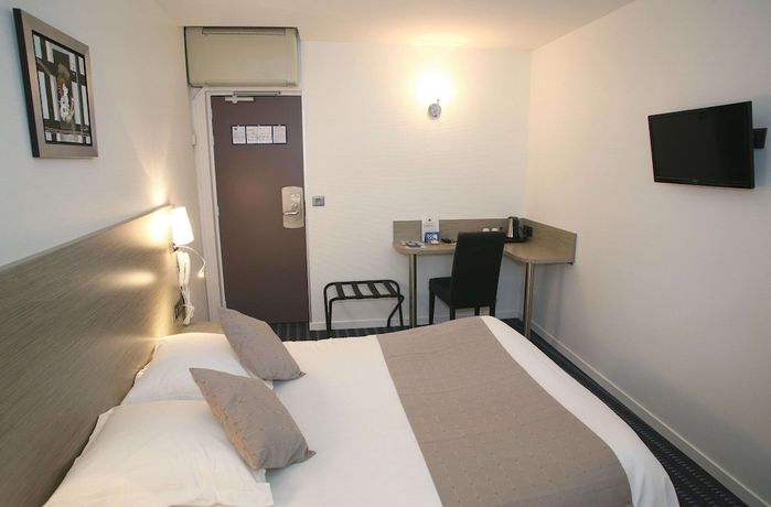 Imagen de la habitación del Hotel H&ocirc;tel Le Louvre, Cherburgo-Octeville. Foto 7